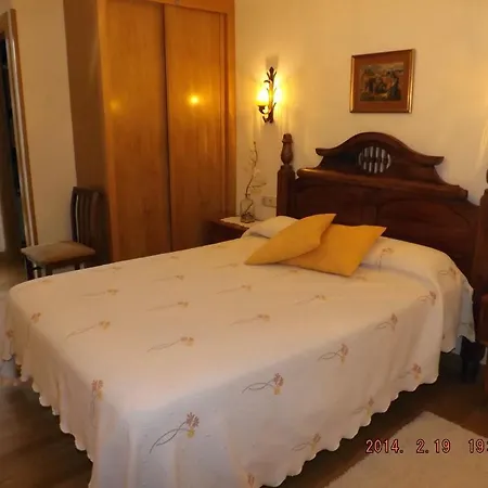 Hotel Azkue *